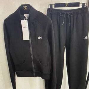 ALO Yoga Black Activewear Set